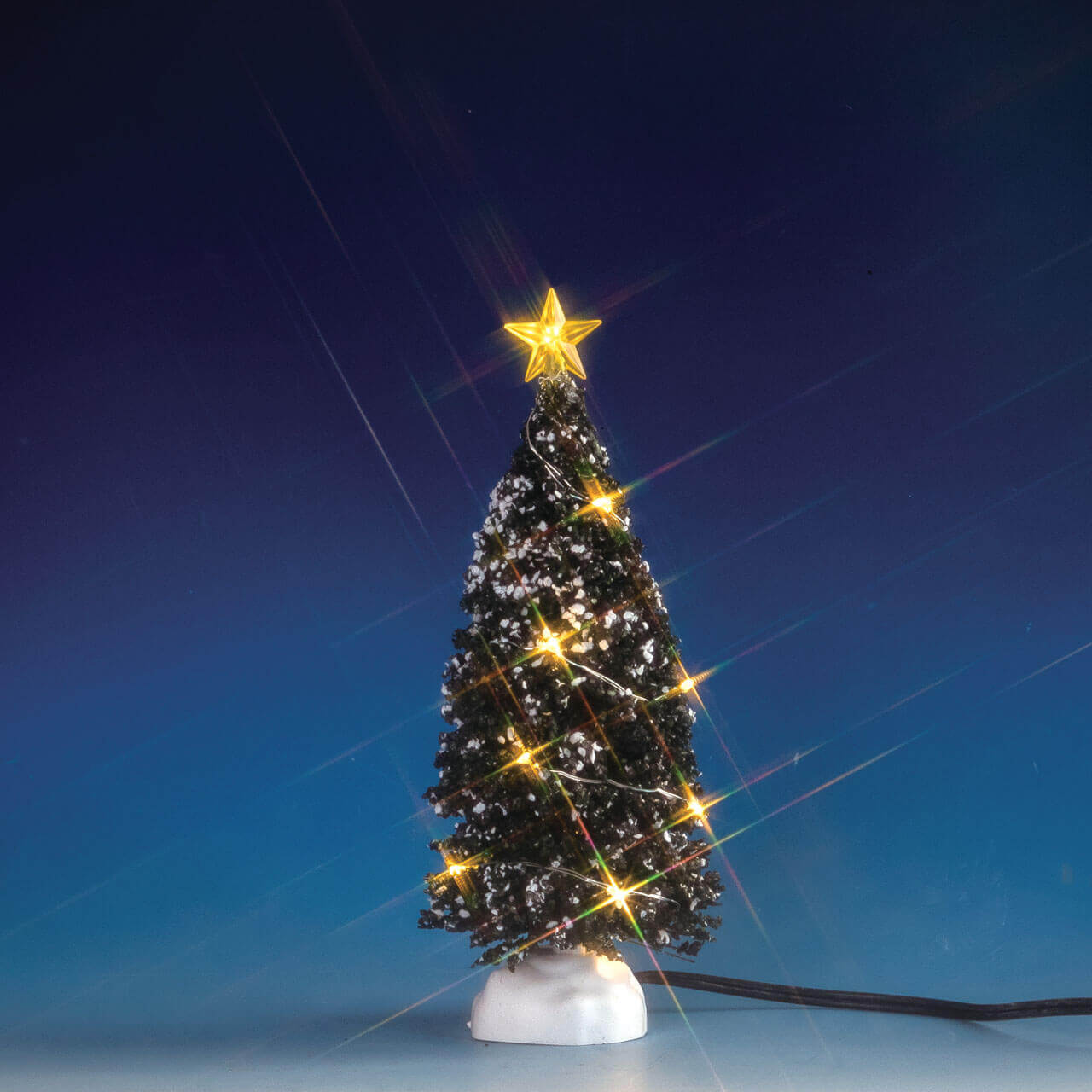 LEMAX Clear Light Evergreen Tree, Medium, Battery Operated (4.5V) #74267